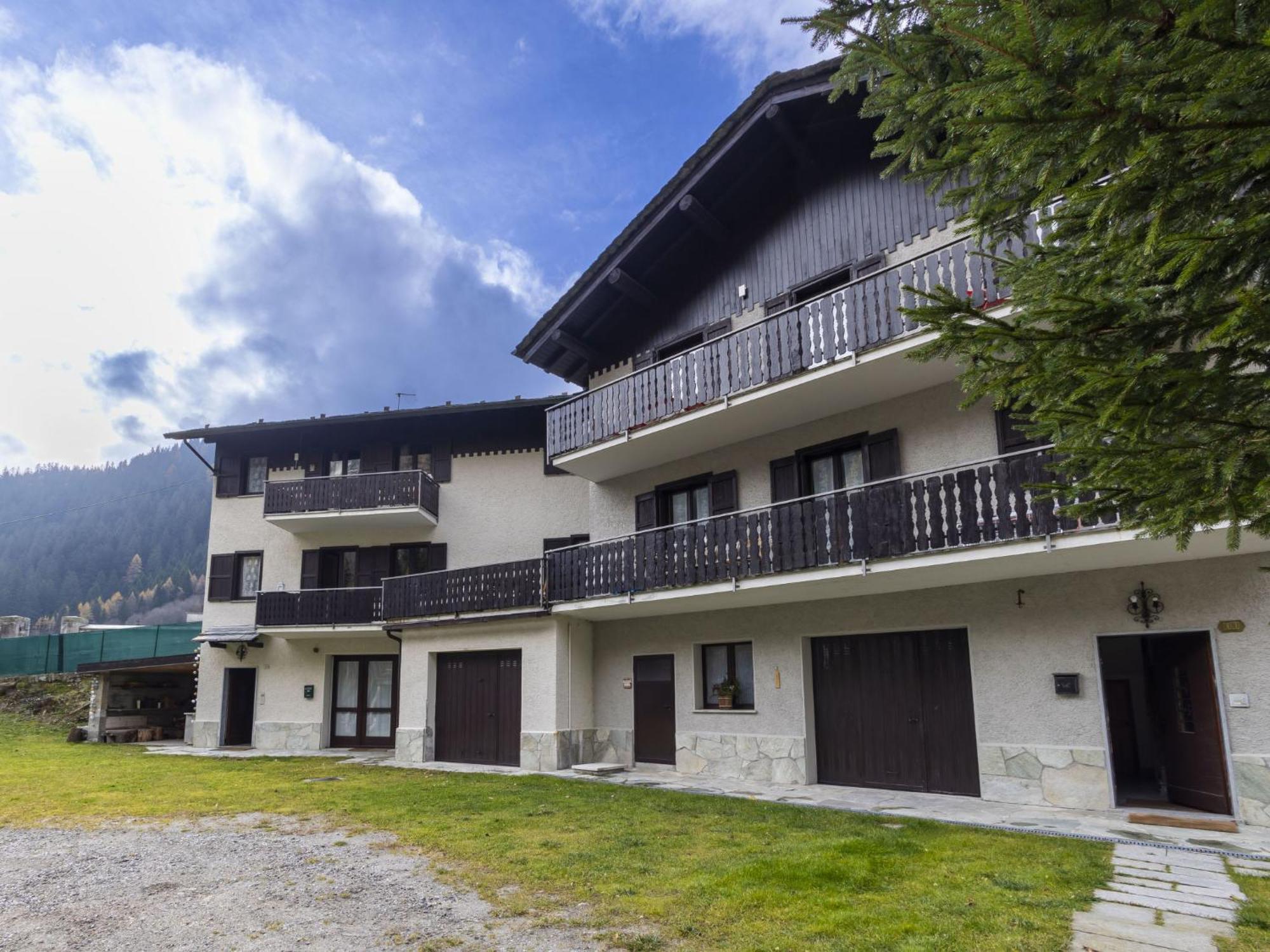 Apartment Isola Di Madesimo Apartments-2 By Interhome Exterior foto